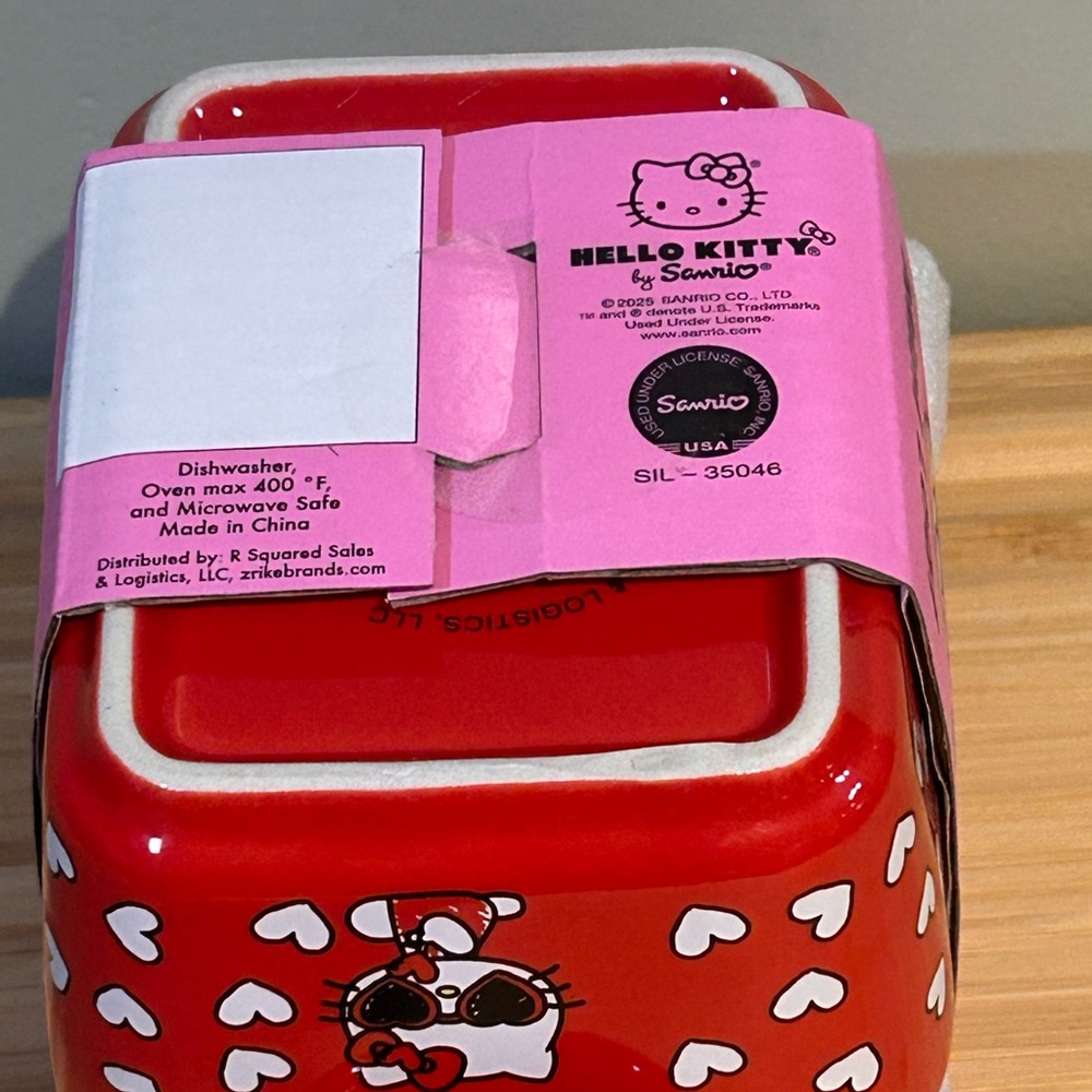 HELLO KITTY Hearts & Sunglasses  Mini Ceramic Loaf Pan Set Of 2 Made By Sanrio - Picture 6 of 8